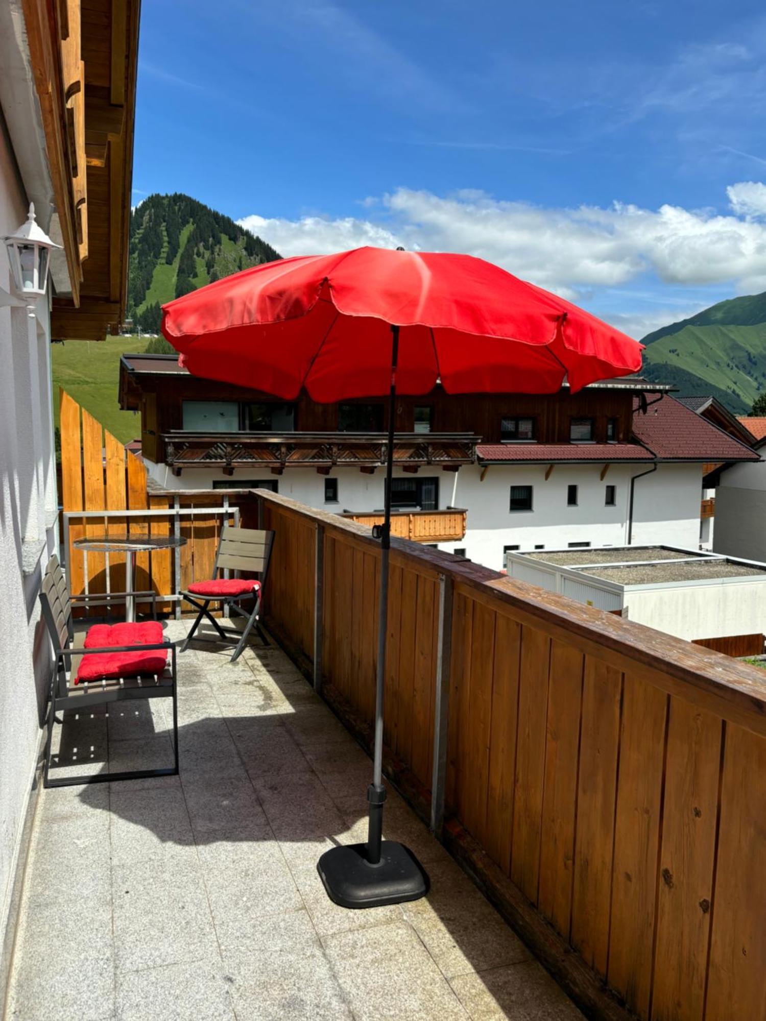 Landhaus Cornelia Berwang Exterior foto