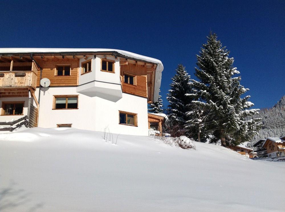 Landhaus Cornelia Berwang Exterior foto